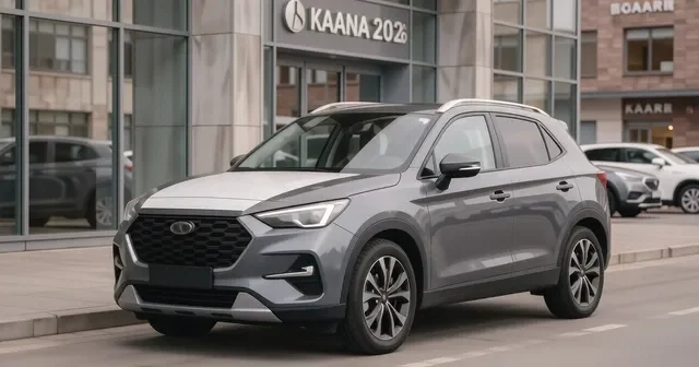 Белый Jaecoo J7 и серый Chery Tiggo 7 Pro стоят рядом на парковке