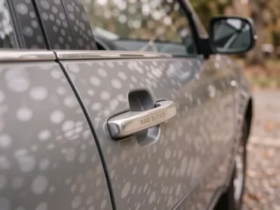 Lada Largus 2024 — деталь экстерьера