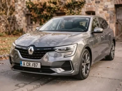 Renault Logan 2014 — деталь экстерьера